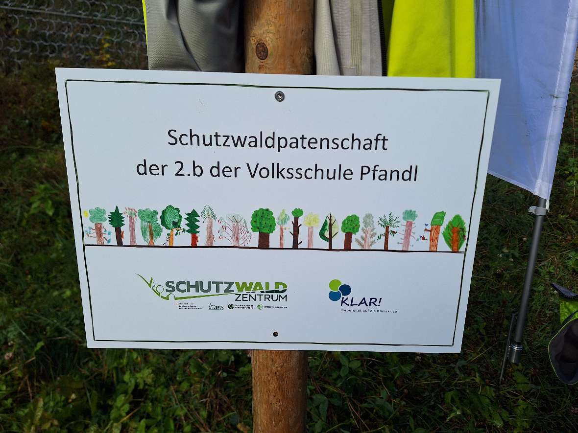 Schild Schutzwaldpatenschaft 2b